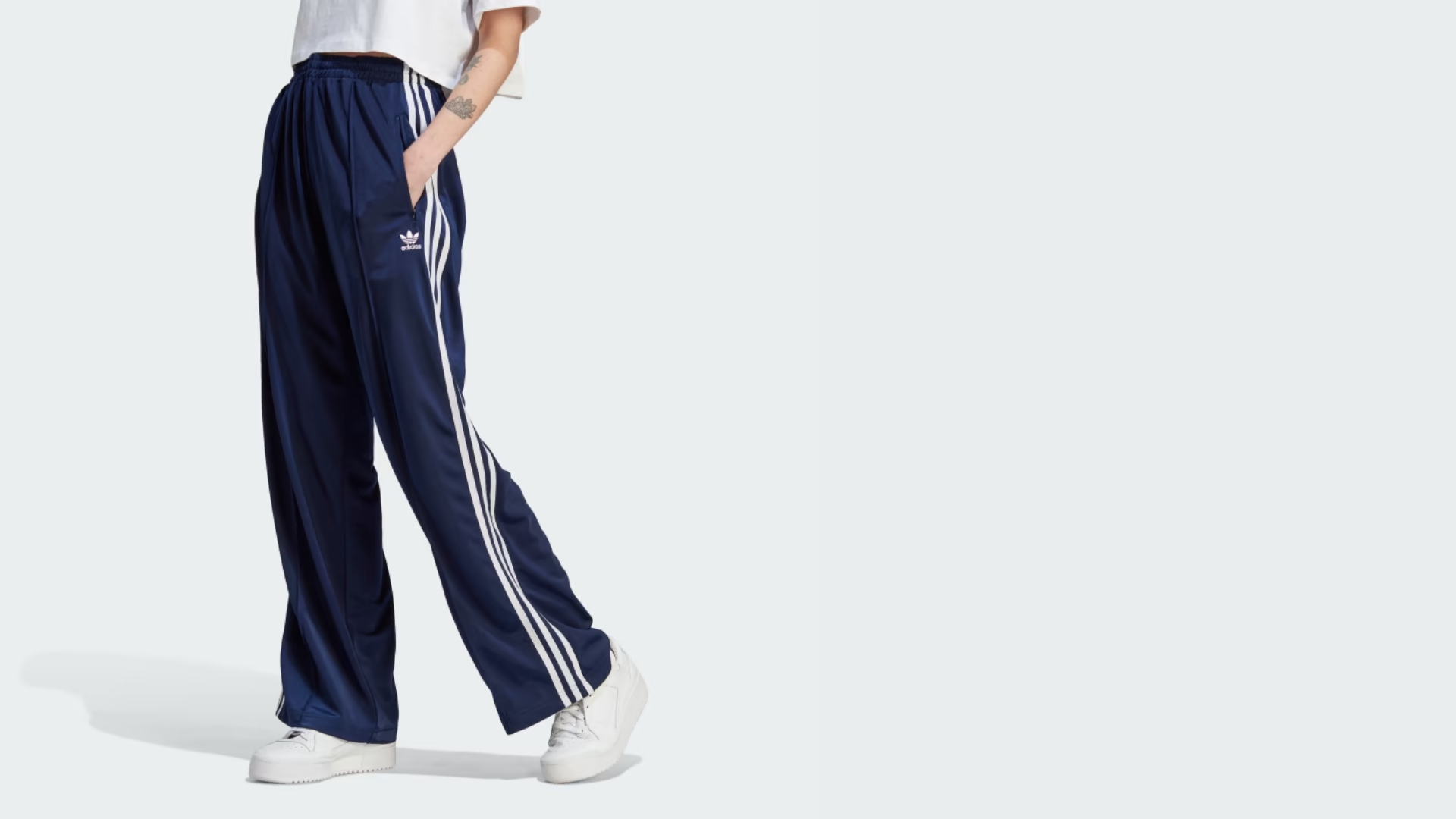 Pantalones Tendencia: Los Firebird Adidas que Marcan Estilo
